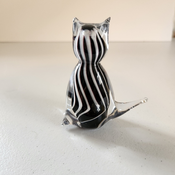Vintage Art Glass Cat Figurine Paperweight Black White Stripes Taiwan Crazy Cats - Picture 4 of 7